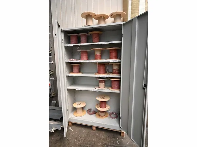 Burg - werkplaatskast - afbeelding 3 van  3