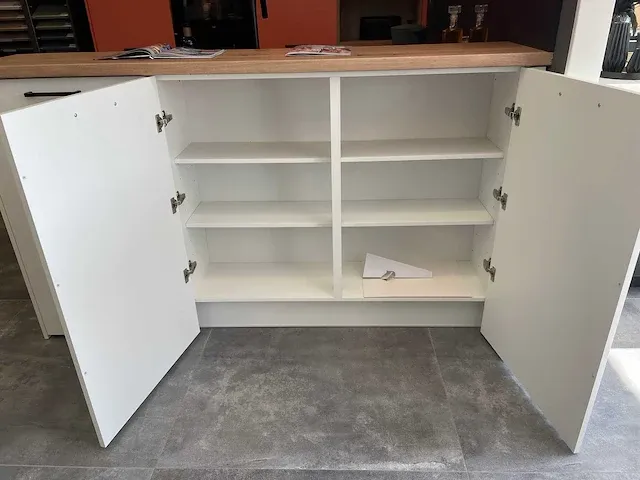 Burger - showroomkeuken - afbeelding 39 van  40
