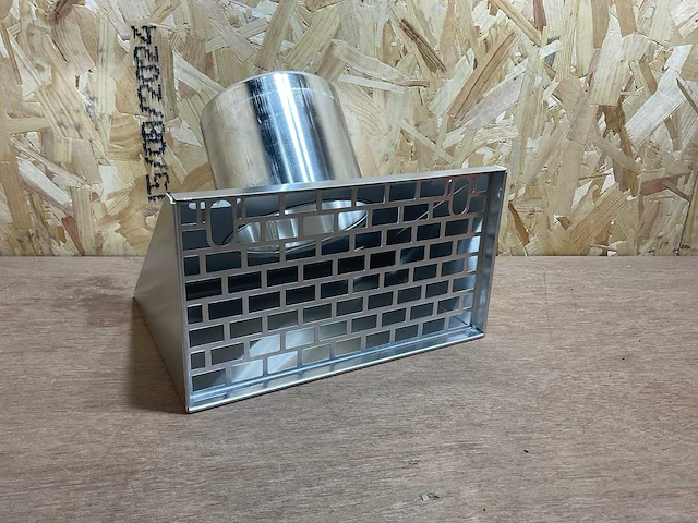 Burgerhout wtw geveldoorvoer 150 mm blank - afbeelding 1 van  9