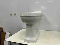 Burlington close coupled pan p5 toilet - afbeelding 1 van  3