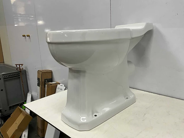 Burlington close coupled pan p5 toilet - afbeelding 2 van  3