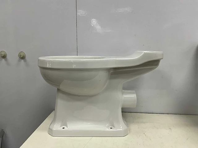 Burlington close coupled pan p5 toilet - afbeelding 3 van  3