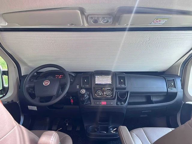 Burstner gmbh - camper - 2016 - 28000 km - ggj-97-p - afbeelding 26 van  29