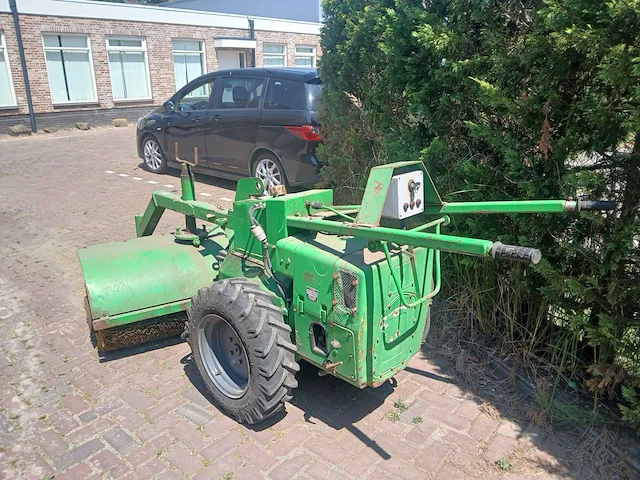 Burtec bmh125/60 aangedreven bezem - afbeelding 3 van  4