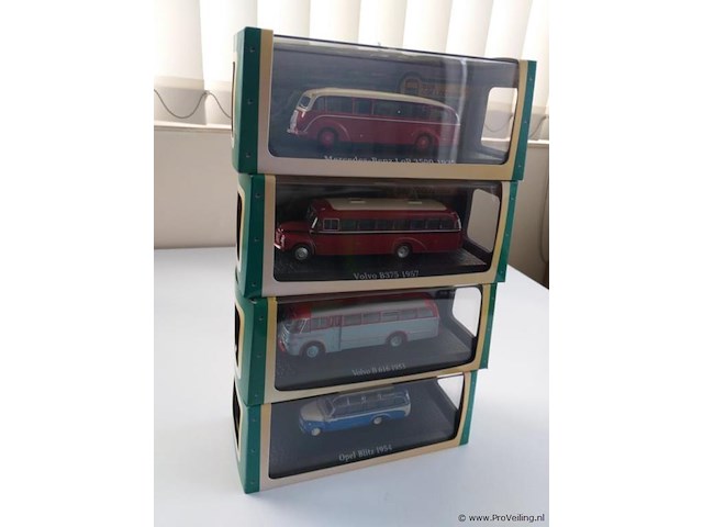 Bus collection - klein schaalmodel - 1:72 - atlas - 4 stuks - afbeelding 1 van  5
