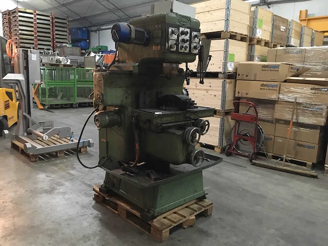 Busch freesmachine - afbeelding 1 van  12
