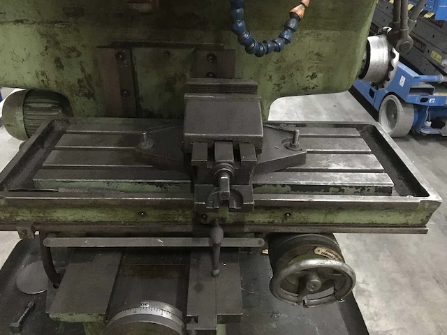 Busch freesmachine - afbeelding 7 van  12