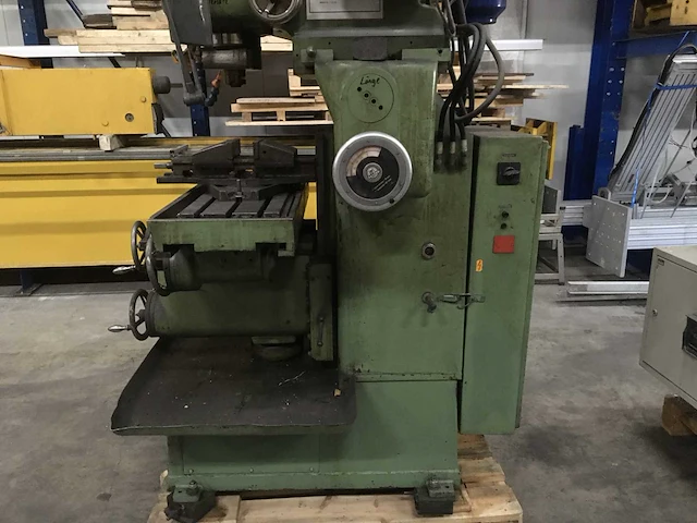 Busch freesmachine - afbeelding 11 van  12