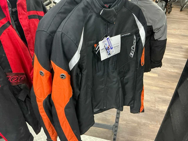 Büse motorjas (2x) - afbeelding 4 van  4