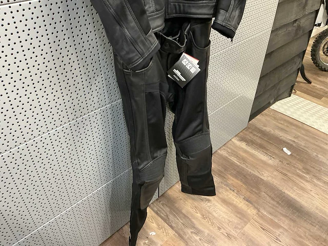Buse motorpak maat 54 - afbeelding 7 van  11