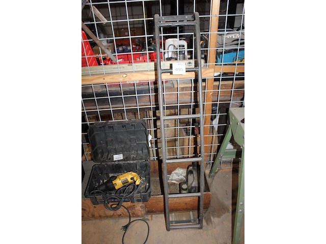 Busladder met 6 treden. - afbeelding 2 van  2