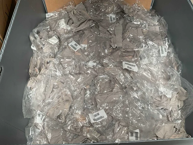 Bustier (600x) - afbeelding 3 van  4