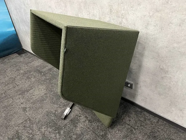 Buzzispace buzzihood - akoestische telefooncel - donker groen - afbeelding 2 van  14