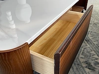 By italia salontafel met wit marmeren blad by italia, walnoot / wit marmer - afbeelding 7 van  9