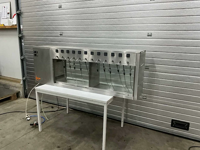 By the glass f75 1231 wijn doseersysteem - afbeelding 2 van  9