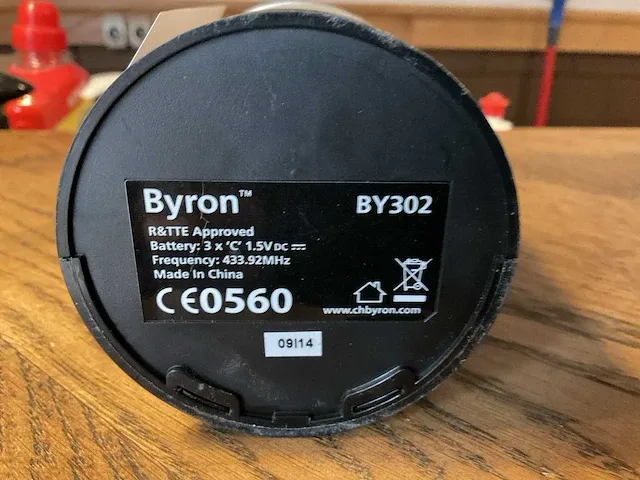 Byron by302 speaker - afbeelding 1 van  2