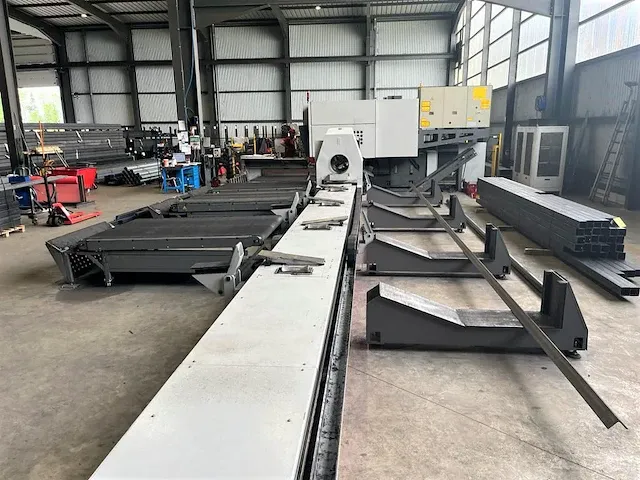 Bystronic - fl300 3d - lasersnijmachine - afbeelding 9 van  76