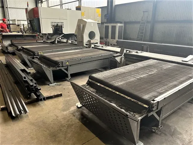 Bystronic - fl300 3d - lasersnijmachine - afbeelding 31 van  76