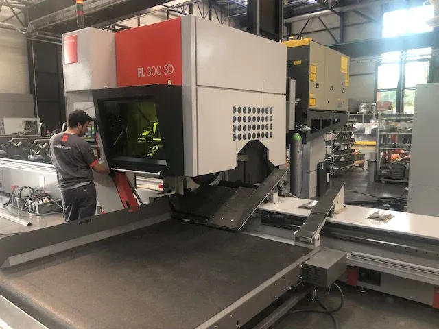 Bystronic - fl300 3d - lasersnijmachine - afbeelding 23 van  76