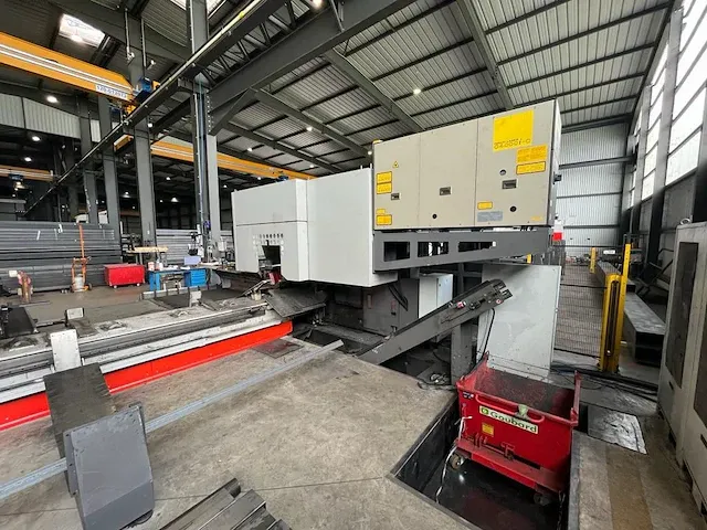 Bystronic - fl300 3d - lasersnijmachine - afbeelding 39 van  76