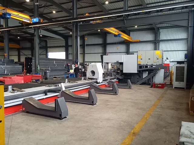 Bystronic - fl300 3d - lasersnijmachine - afbeelding 49 van  76