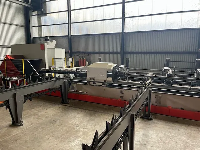 Bystronic - fl300 3d - lasersnijmachine - afbeelding 45 van  76