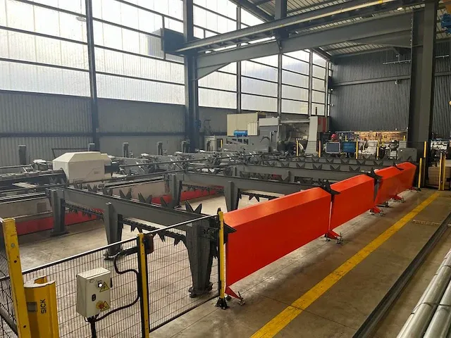 Bystronic - fl300 3d - lasersnijmachine - afbeelding 70 van  76