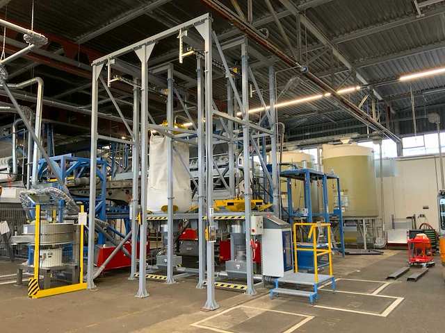 (c) 2022 dubbel station big bag losinstallatie - afbeelding 1 van  9