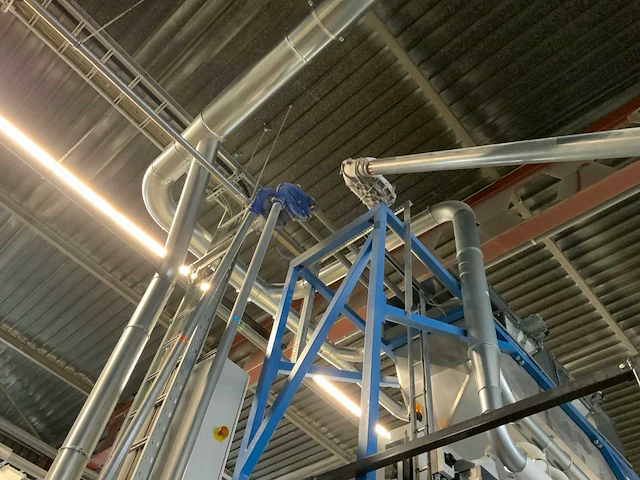 (c) 2022 kettingtransporteur leidingwerk - afbeelding 11 van  23