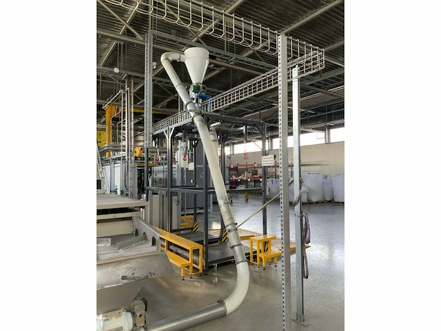 (c) 2022 nordson/ econ extruder / afvullijn - afbeelding 13 van  21