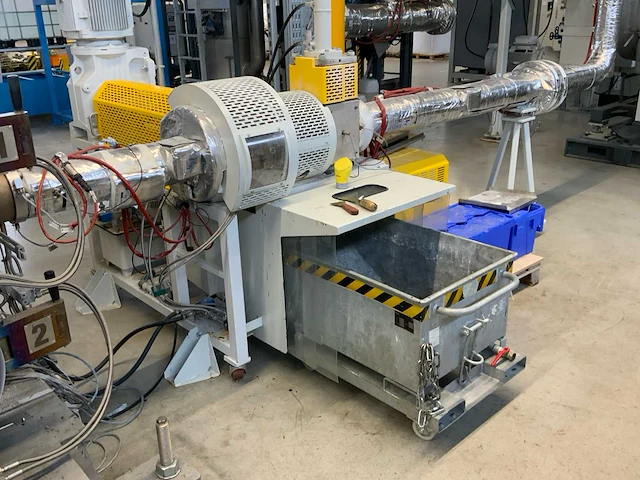 (c) 2022 nrg p:gran 205 v lsp uwp vlokken recycling extruder - afbeelding 6 van  20