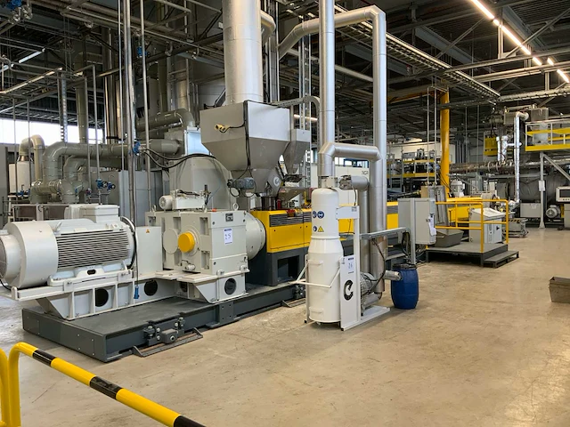(c) 2022 nrg p:gran 205 v lsp uwp vlokken recycling extruder - afbeelding 1 van  20