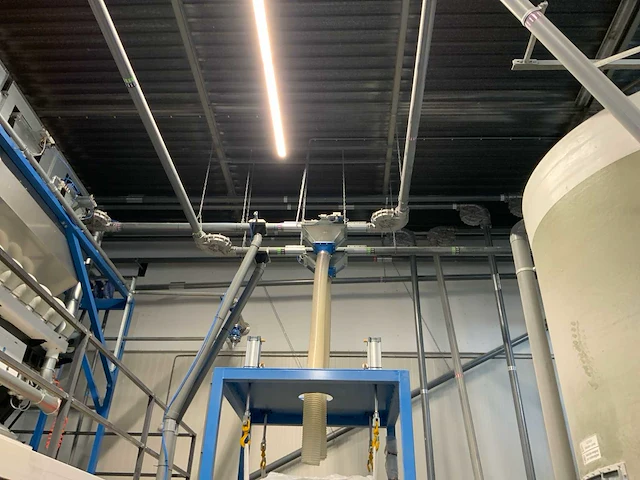 (c)2022 kettingtransporteur leidingwerk met big-bag station - afbeelding 8 van  41