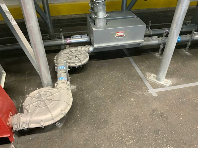 (c)2022 kettingtransporteur leidingwerk met big-bag station - afbeelding 13 van  41