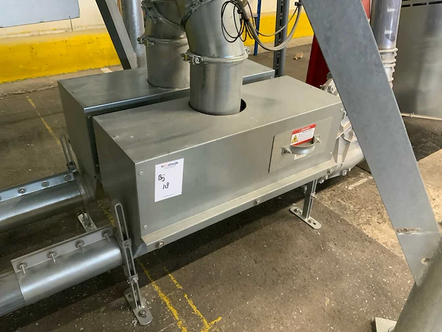 (c)2022 kettingtransporteur leidingwerk met big-bag station - afbeelding 21 van  41