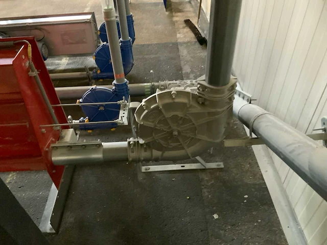 (c)2022 kettingtransporteur leidingwerk met big-bag station - afbeelding 41 van  41