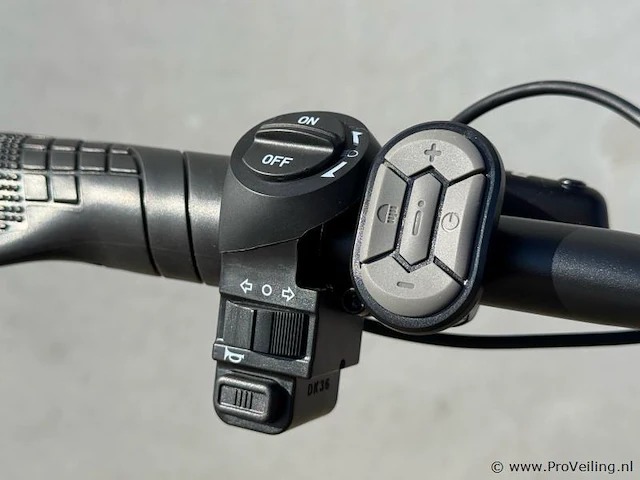 C63 elektrische fatbike - afbeelding 2 van  9