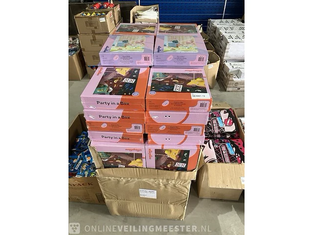 Ca. 100 puzzels anydays - afbeelding 1 van  4