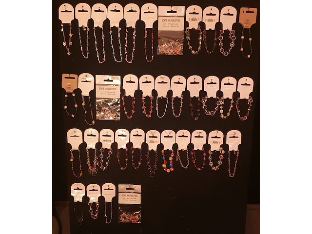 Ca. 1000x sieraden mkm nikkelvrij - afbeelding 3 van  5