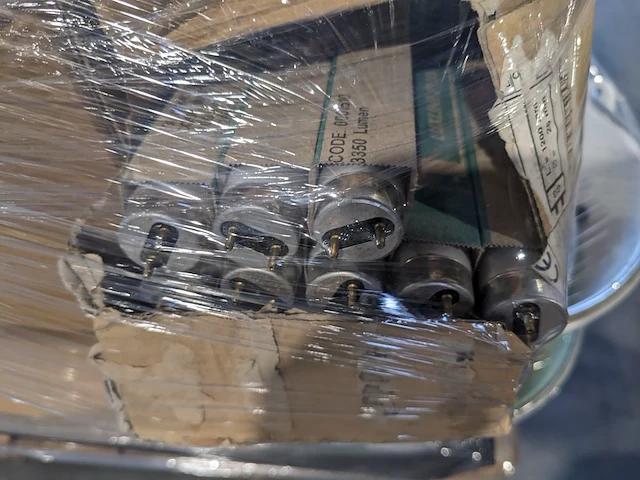 Ca. 100x diverse installatie artikelen en camera onderdelen - afbeelding 10 van  19