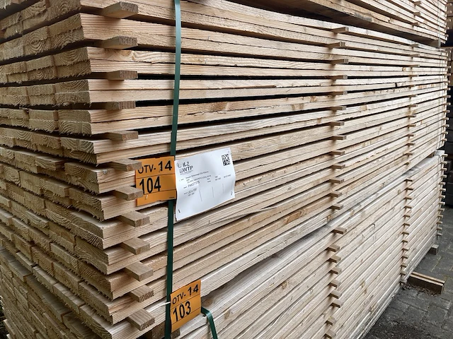 Ca. 100x douglas planken fijnbezaagd , 22x150mm, lengte 300cm - afbeelding 4 van  4