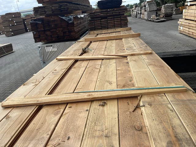 Ca. 100x douglas veer en groef , 18x145mm, lengte 400cm - afbeelding 1 van  3