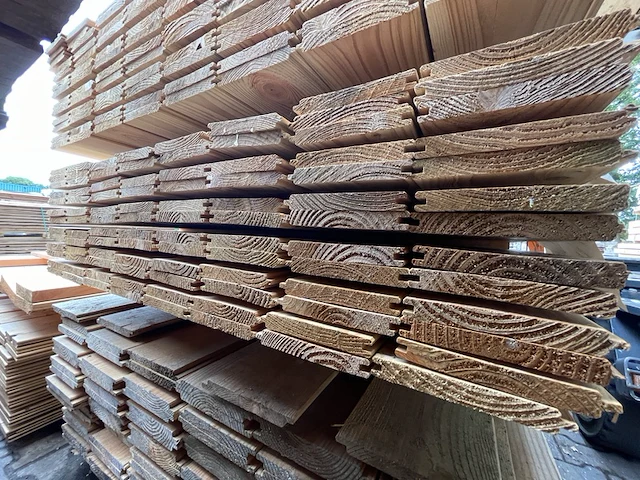 Ca. 100x douglas veer en groef , 18x145mm, lengte 400cm - afbeelding 3 van  3