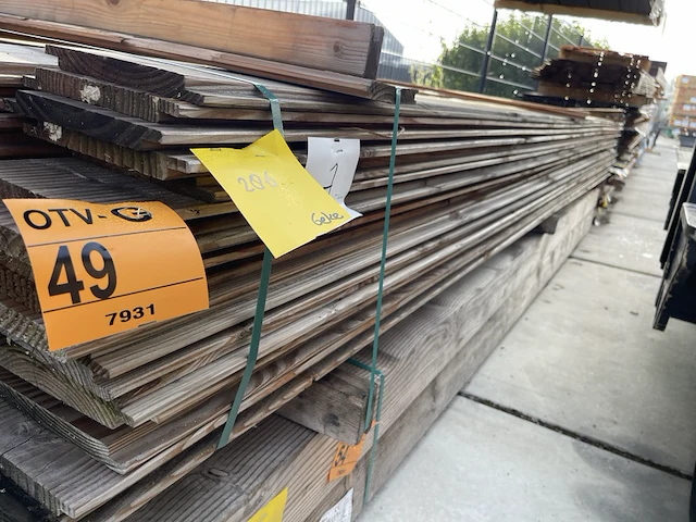 Ca. 100x douglas wisselsponning, 18x190mm, lengte 400cm - afbeelding 2 van  3