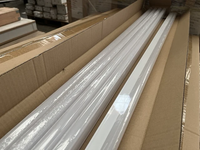 Ca. 100x led batten bt5 1500 mm 24w 4000k ellipz lighting - afbeelding 2 van  16