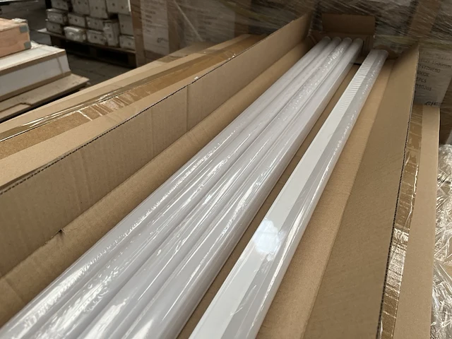 Ca. 100x led batten bt5 1500 mm 24w 4000k ellipz lighting - afbeelding 11 van  16