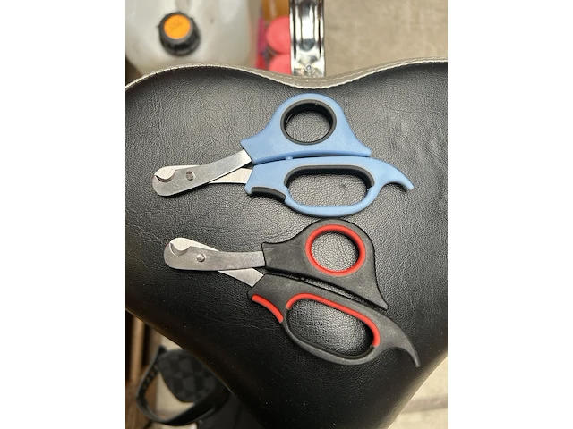 Ca. 100x nagelschaar voor huisdieren met krat - afbeelding 4 van  4