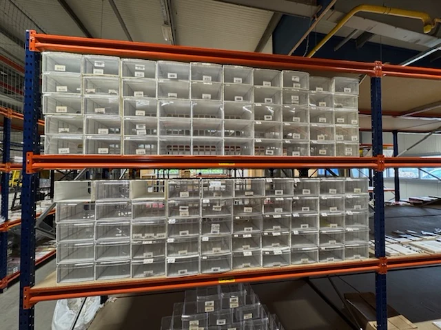 Ca. 100x opbergbak mim plastik, 770 - afbeelding 1 van  4