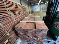 Ca. 100x walaba planken geschaafd, 27x70mm, lengte 245cm - afbeelding 1 van  3