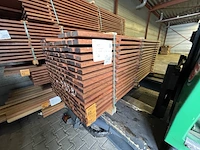 Ca. 103x walaba planken geschaafd, 27x70mm, lengte 245cm - afbeelding 2 van  3